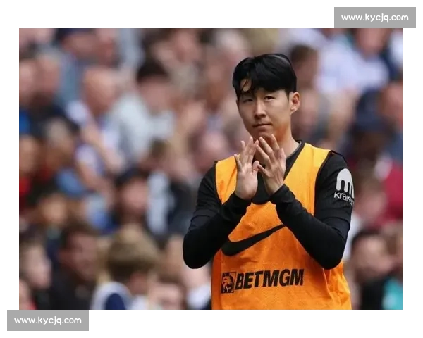 孙兴慜传射破美国!韩足协与洛杉矶 FC 齐晒标志性 “拍照” 庆祝 孙兴慜传射破美国!韩足协与洛杉矶 FC 齐晒标志性 “拍照” 庆祝