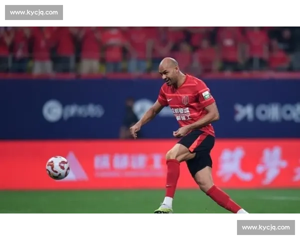 门柱惊魂!连云港队长补时任意球憾中门柱,铁血担当诠释领袖本色 门柱惊魂!连云港队长补时任意球憾中门柱,铁血担当诠释领袖本色